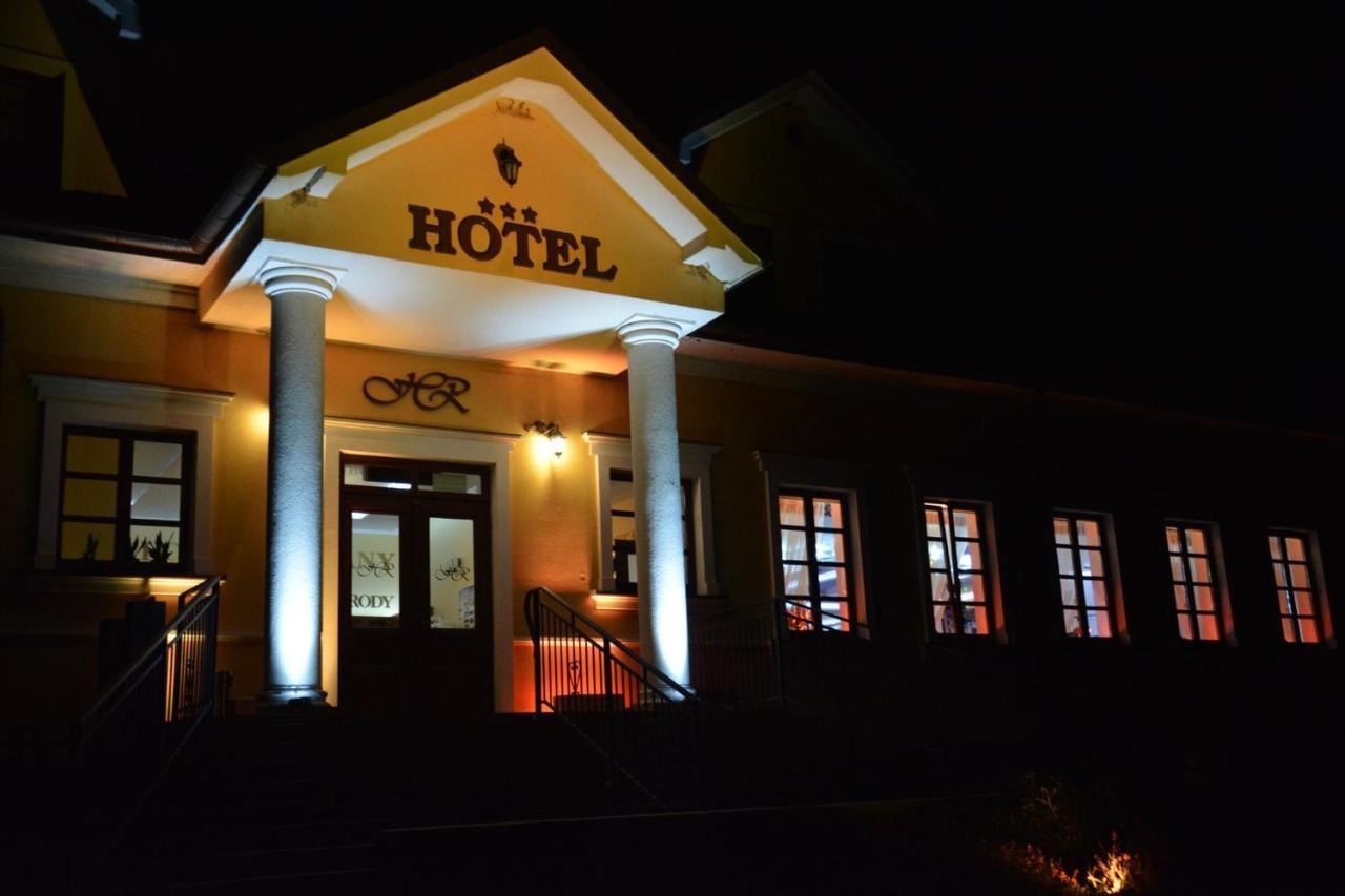 Hotel Rytwiany Bagian luar foto