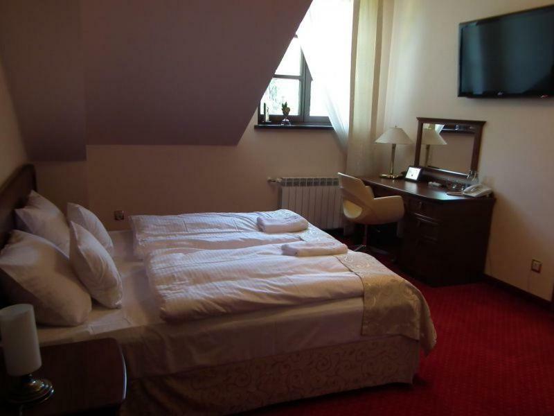 Hotel Rytwiany Bagian luar foto