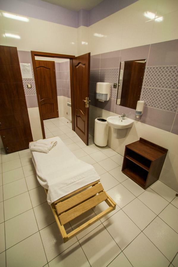 Hotel Rytwiany Bagian luar foto