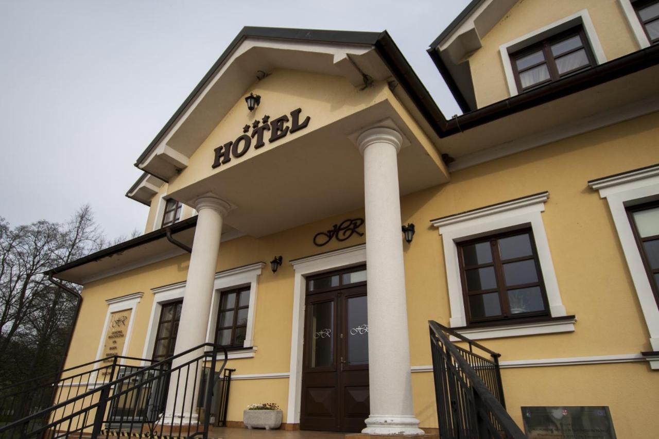 Hotel Rytwiany Bagian luar foto