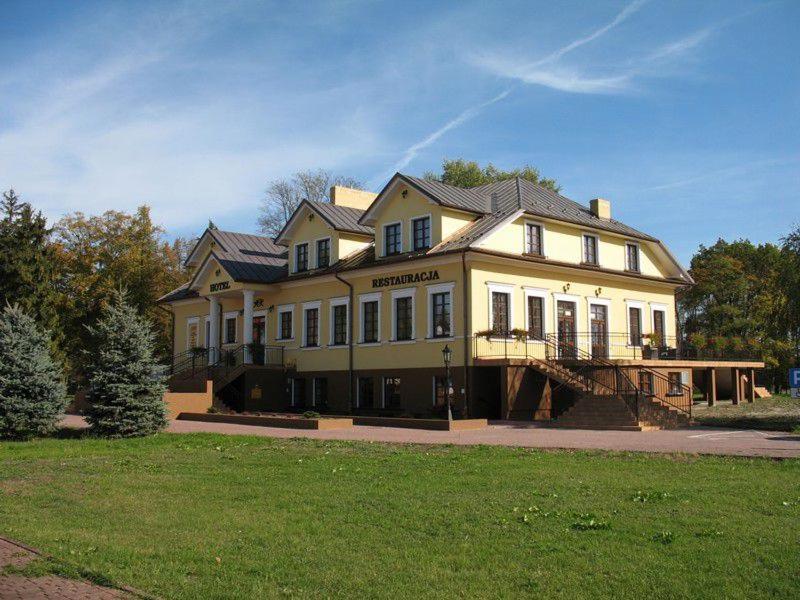 Hotel Rytwiany Bagian luar foto