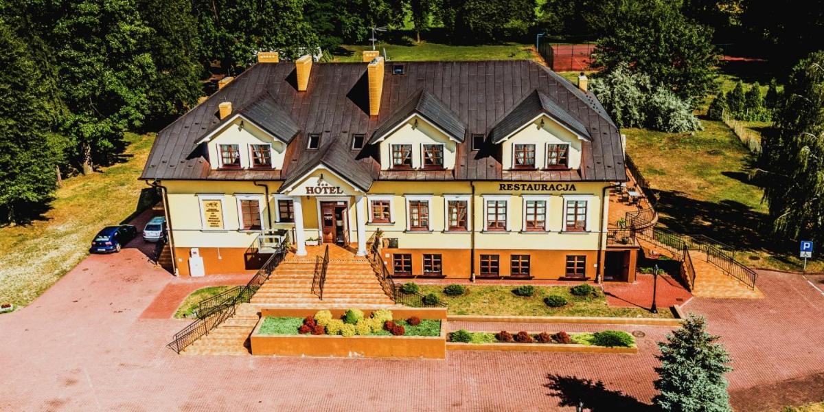Hotel Rytwiany Bagian luar foto